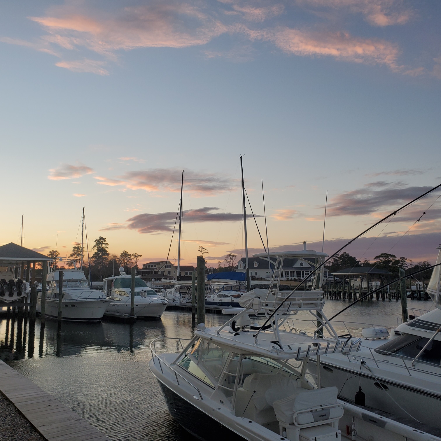 Virginia marina located on the Chesapeake Bay – Whitehouse Cove Marina 